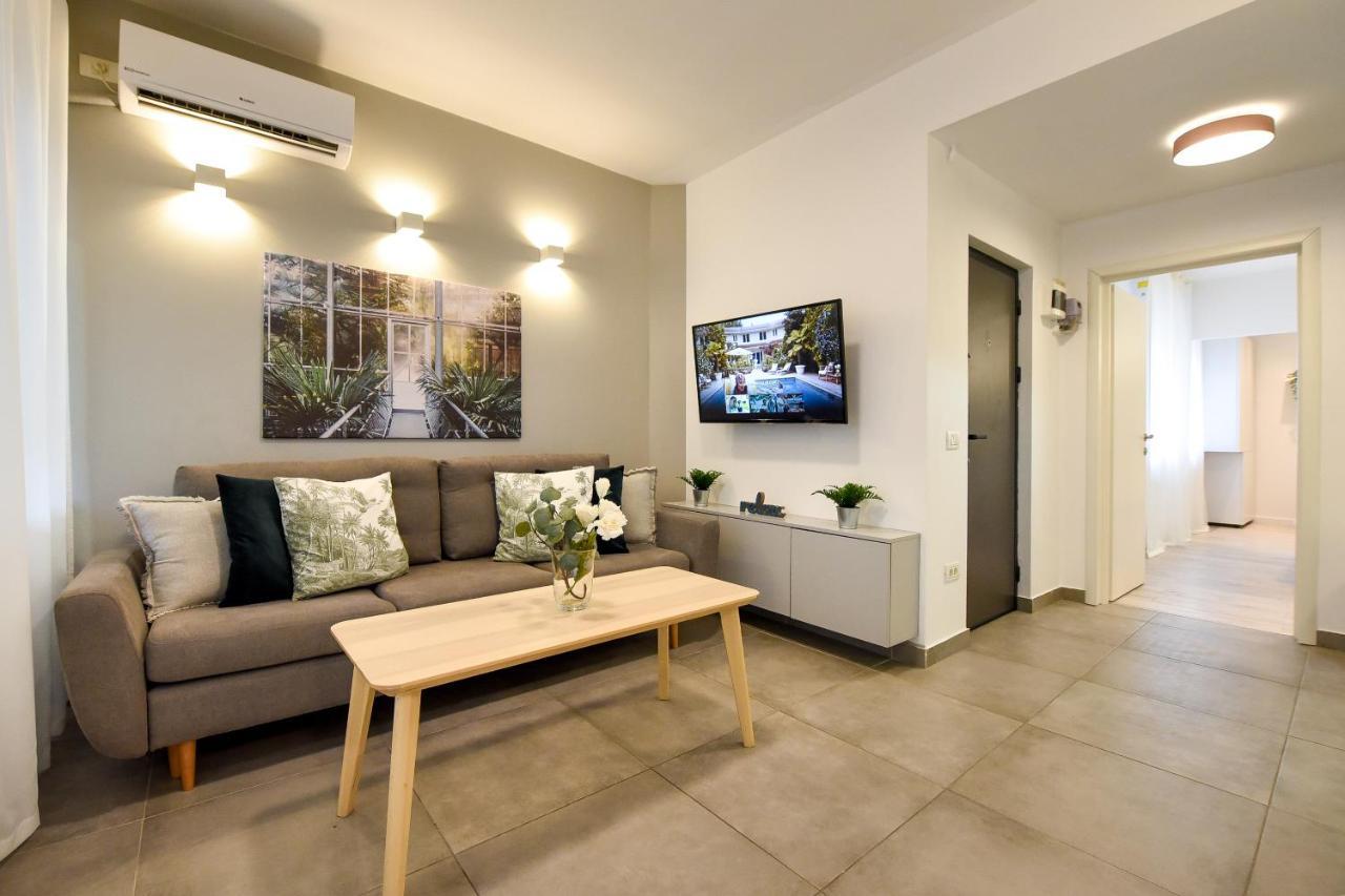 Spacious 1Br In The City Center - Amazing For Extended Stays Bukarest Kültér fotó