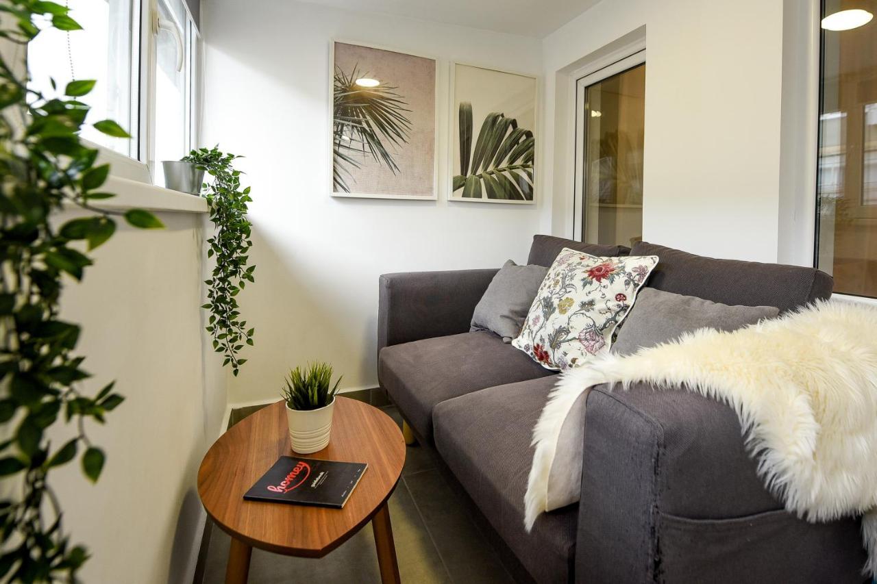 Spacious 1Br In The City Center - Amazing For Extended Stays Bukarest Kültér fotó