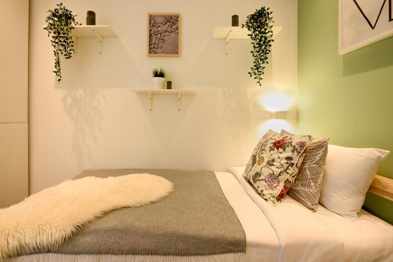 Spacious 1Br In The City Center - Amazing For Extended Stays Bukarest Kültér fotó