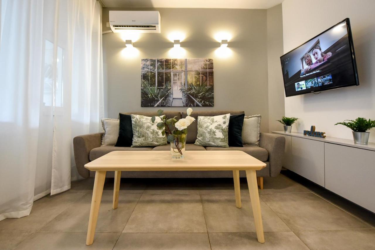 Spacious 1Br In The City Center - Amazing For Extended Stays Bukarest Kültér fotó